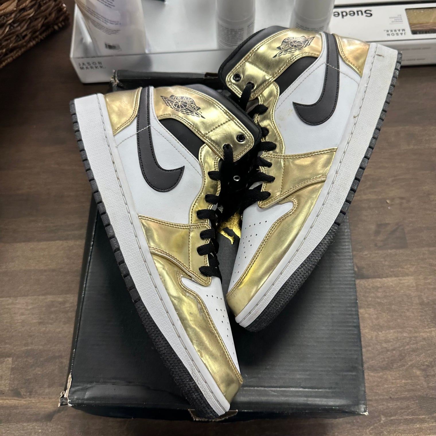 Patent Gold Jordan 1 Mid (USED)