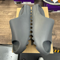 Slate Grey Yeezy Slide (USED)