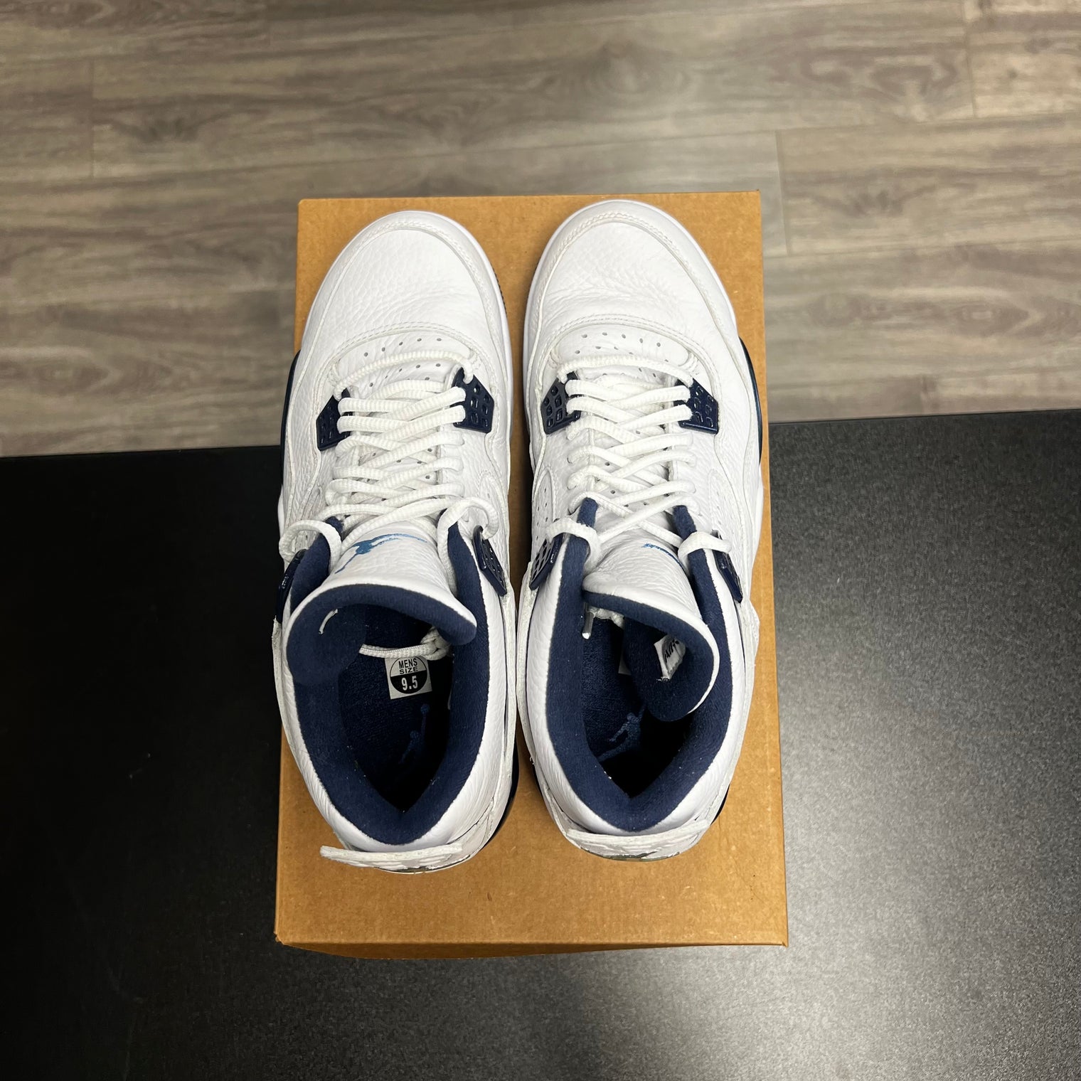 Columbia Jordan 4 (USED, No Box)