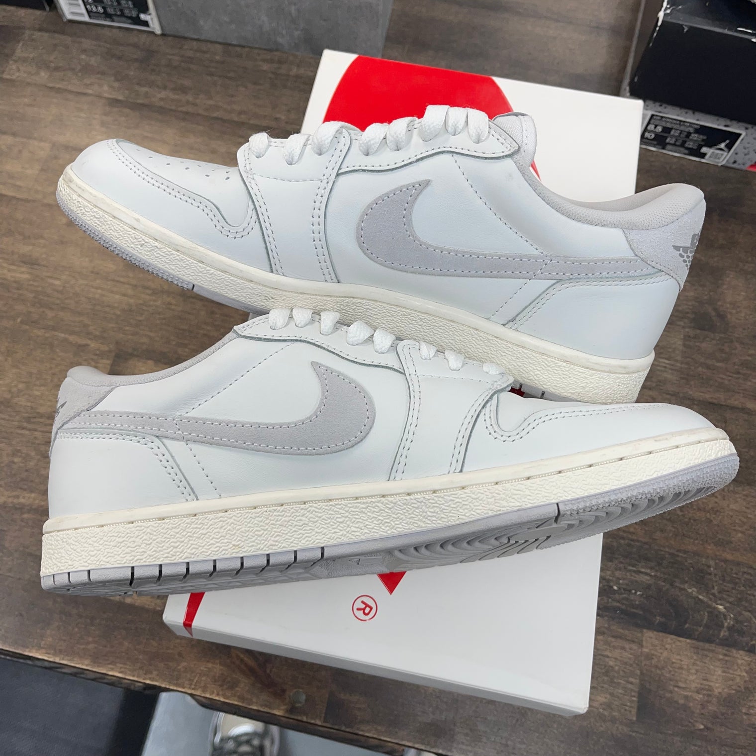 Neutral Grey 85 Jordan 1 Low (USED)