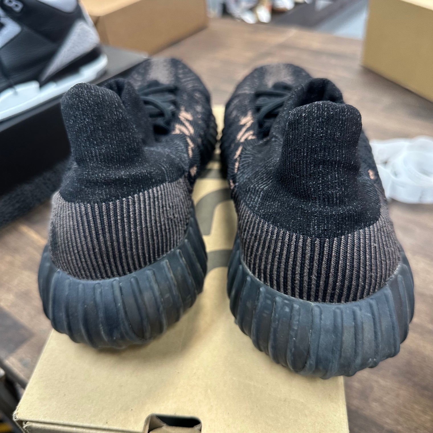 Slate Carbon Yeezy 350 CMPCT (USED)
