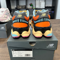 Sun Glow Team Sky Blue New Balance 9060 (USED)