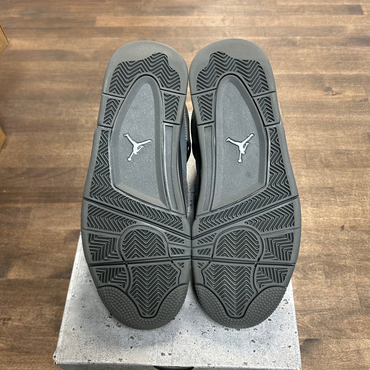 Jordan 4 Retro SE Paris Olympics Wet Cement (US 8.5) (USED)