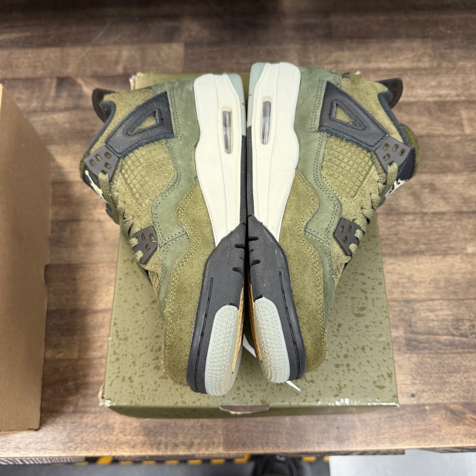 Craft Olive Jordan 4 Retro (GS) (USED)
