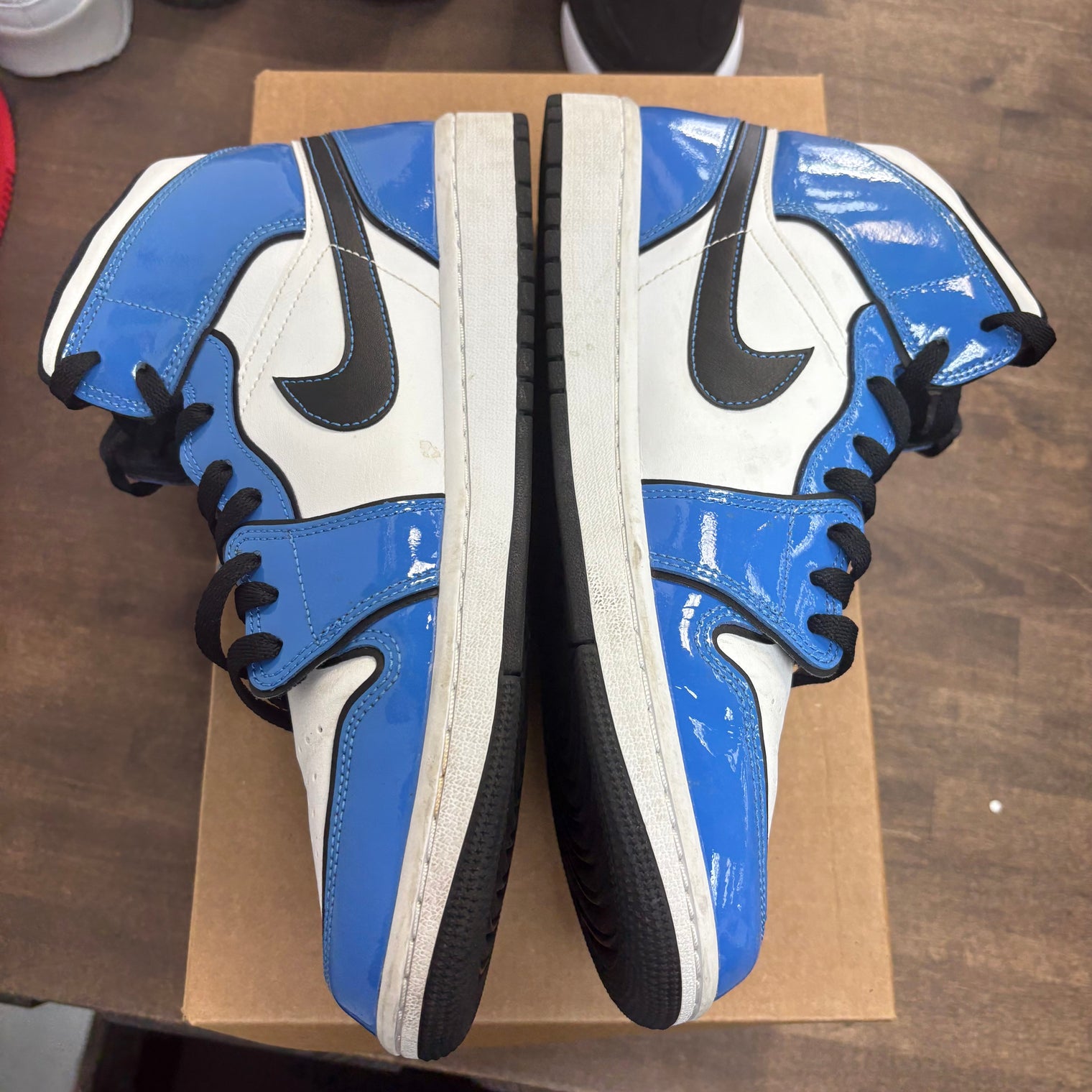 Signal Blue Jordan 1 Mid (USED, No Box)