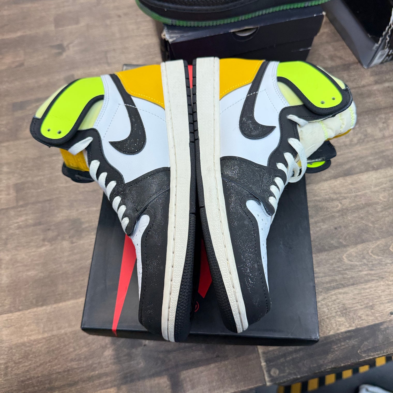 Volt Jordan 1 High (USED)
