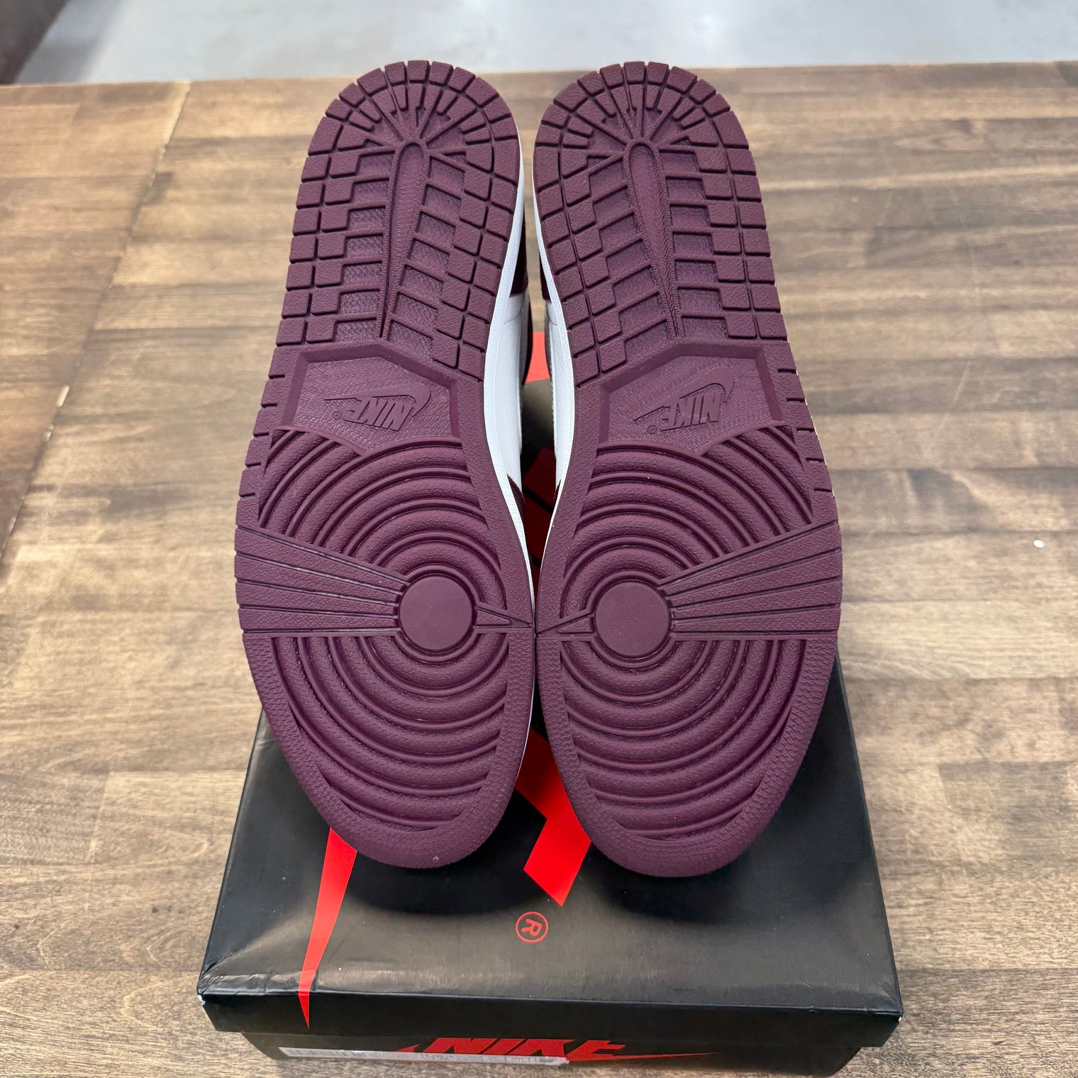 Bordeaux Jordan 1 High (USED)