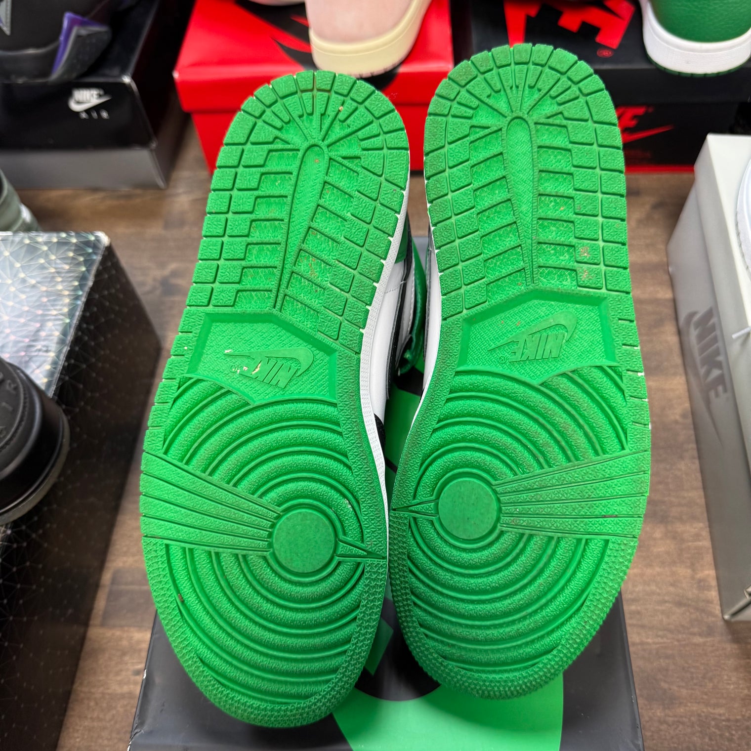 Lucky Green Jordan 1 High (USED)