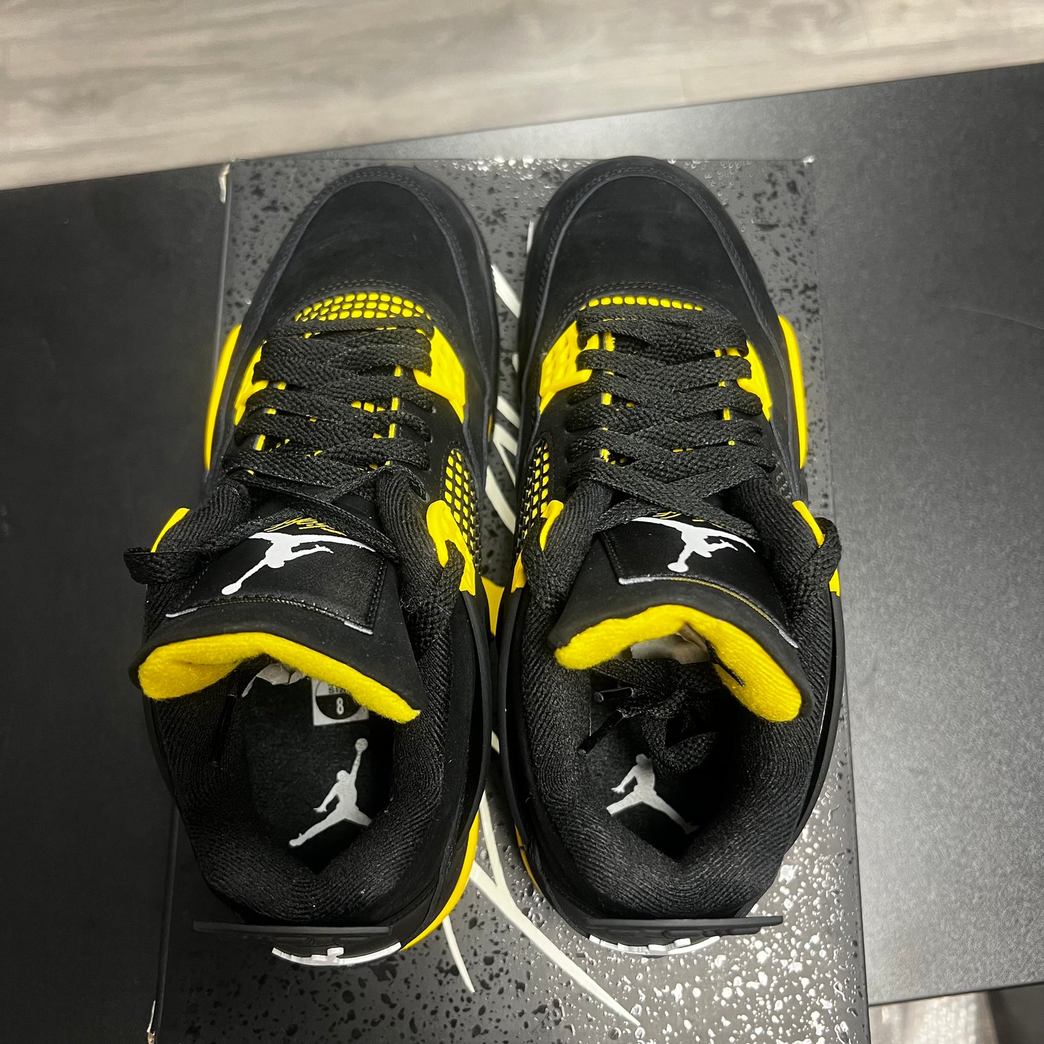 Yellow Thunder Jordan 4 (USED)