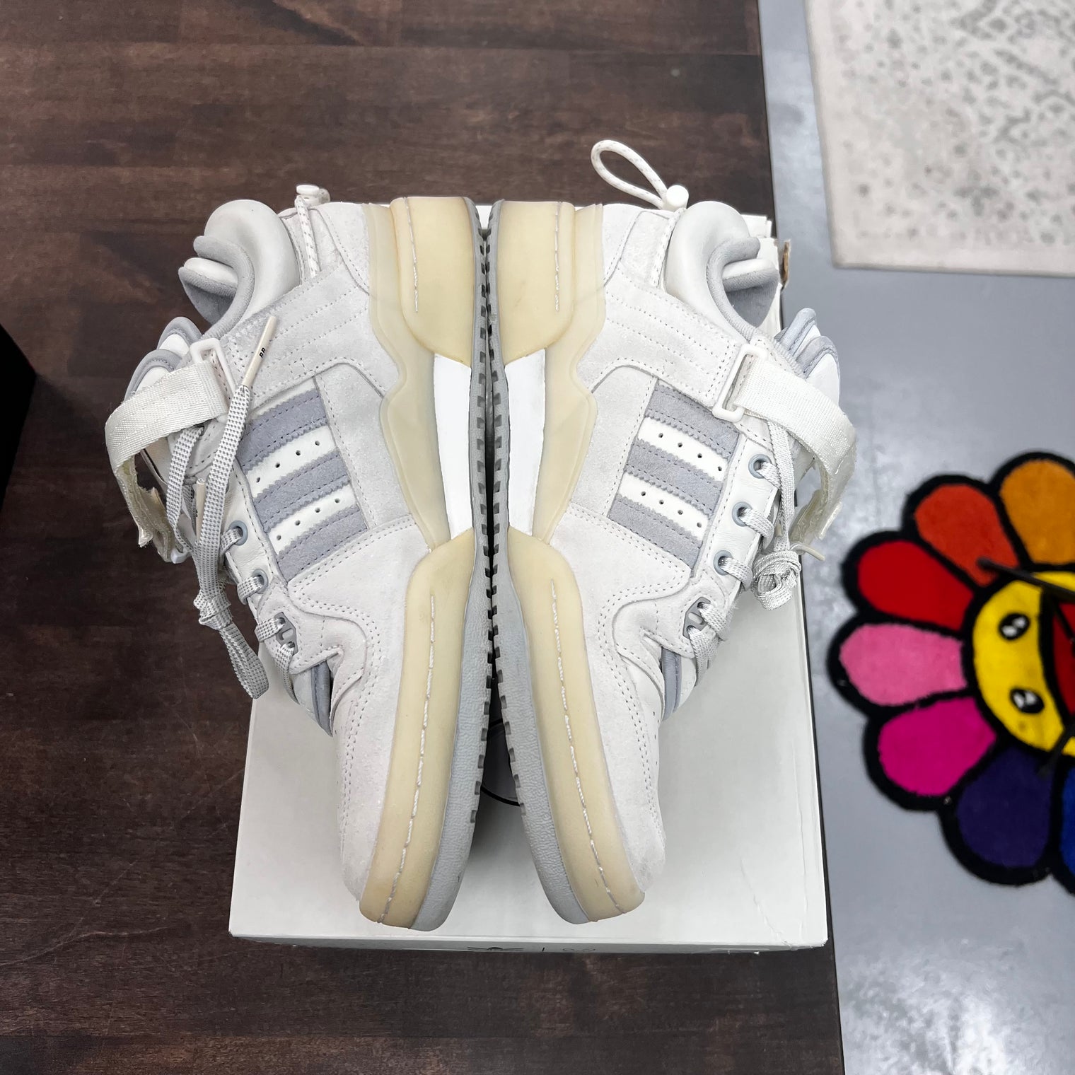Bad Bunny Last Forum Forum Buckle Low (USED)
