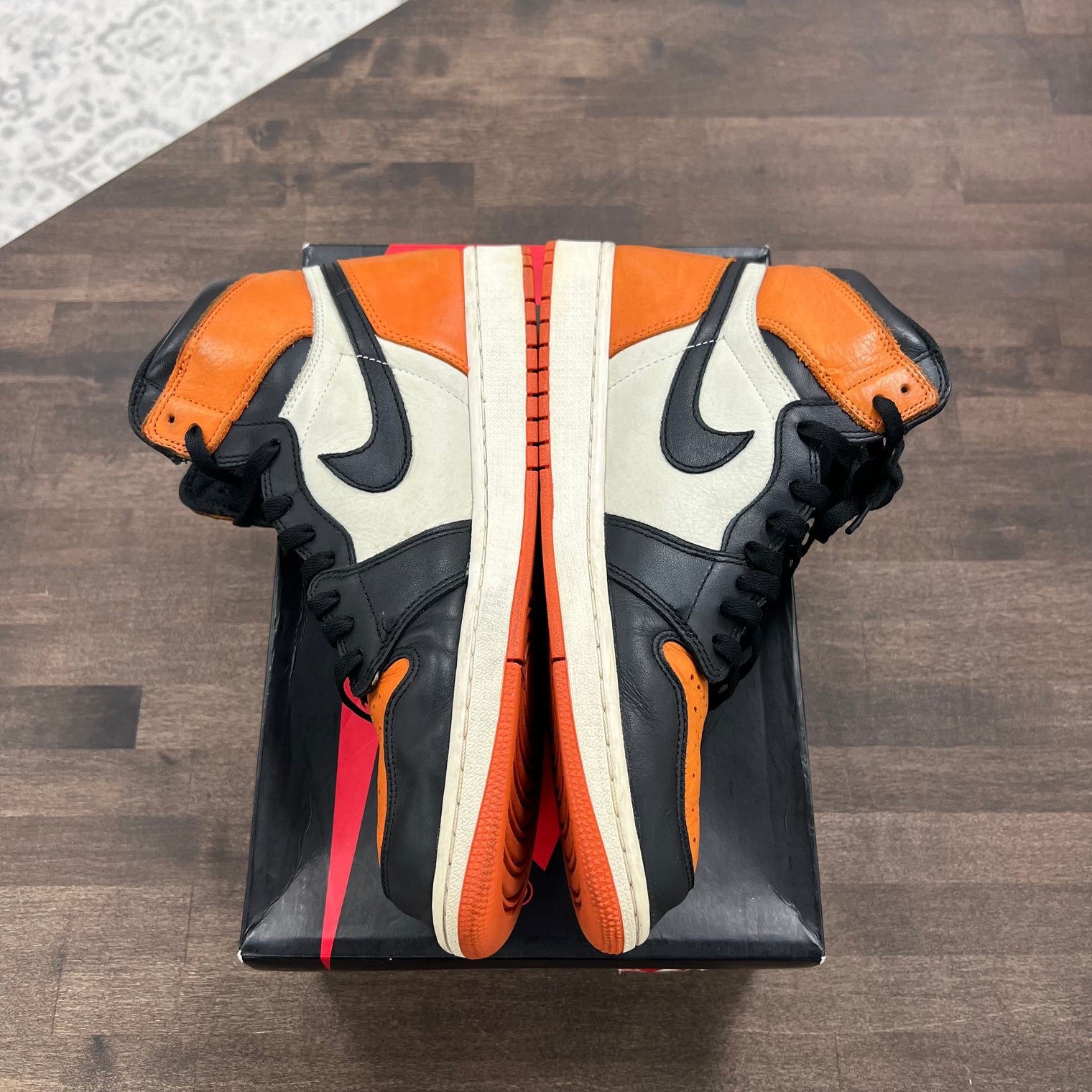 Shattered Backboard OG Jordan 1 High (USED)
