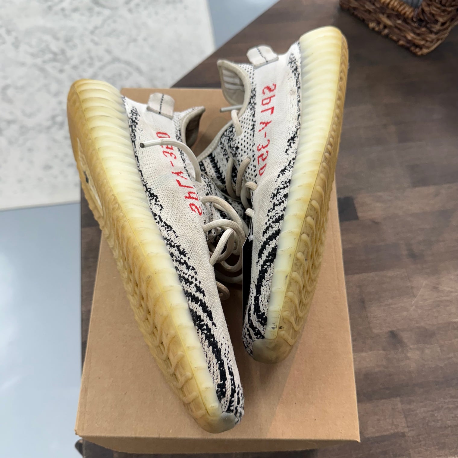 Zebra Yeezy 350 (USED,No Box)
