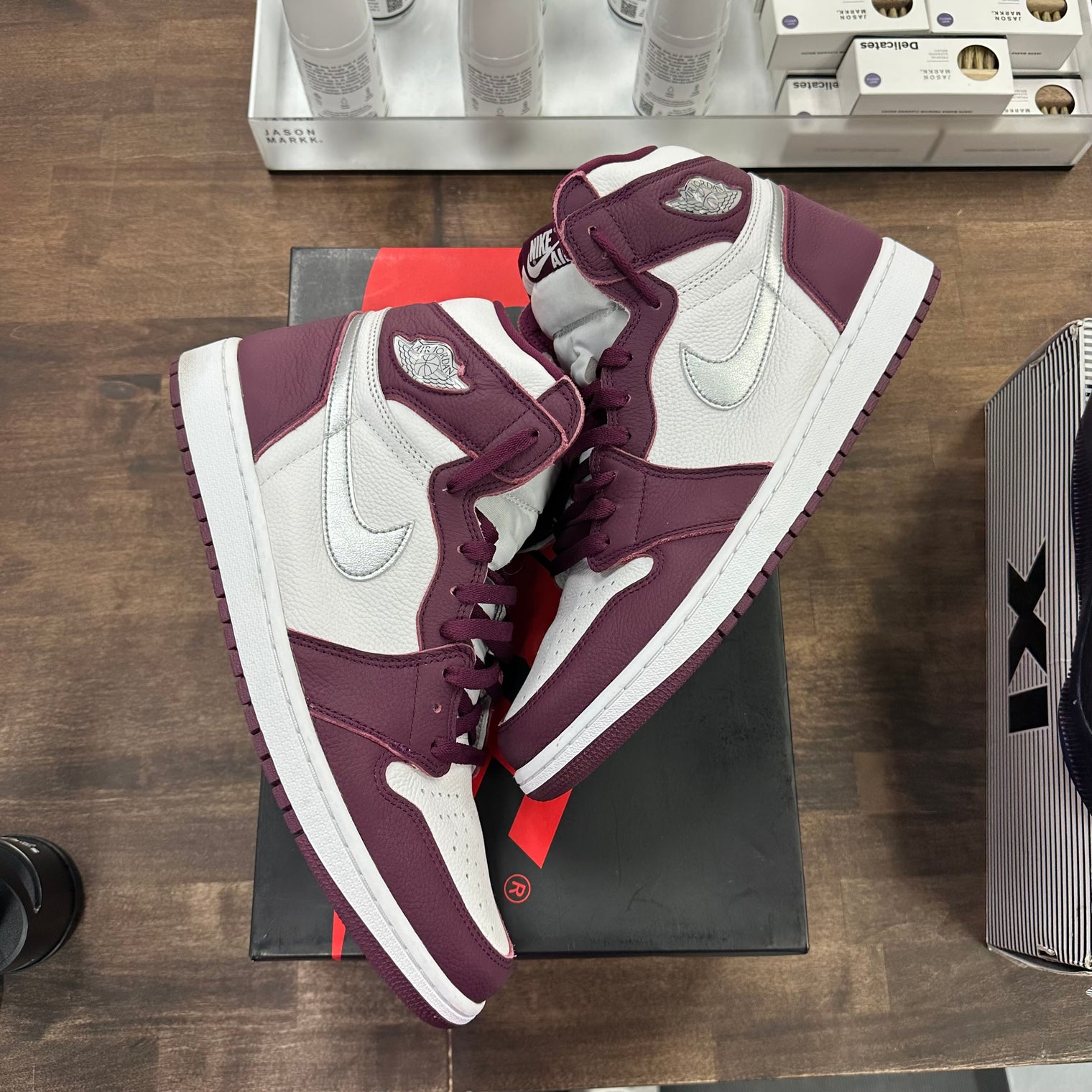 Bordeaux Jordan 1 High Retro (USED)