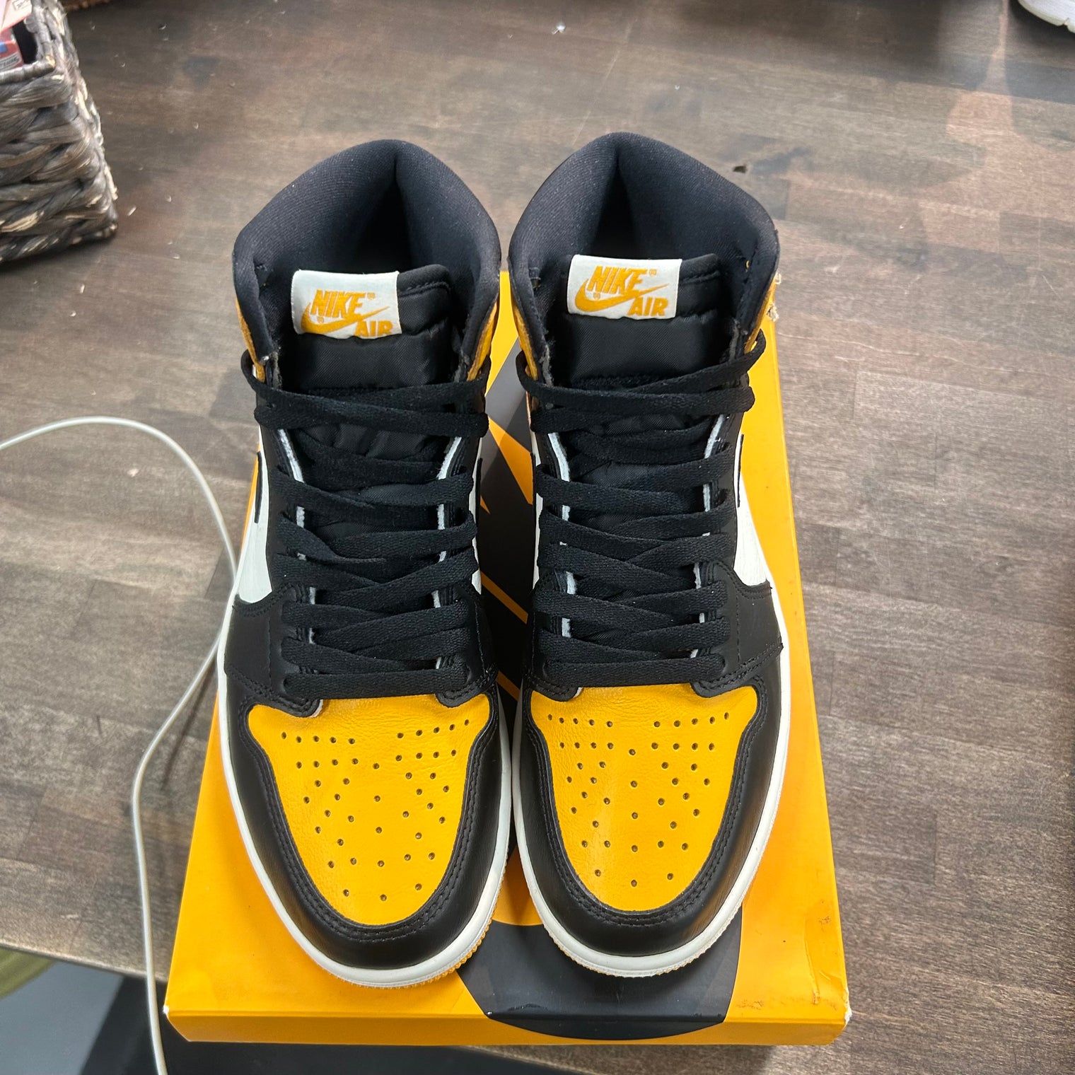 Taxi Yellow Toe Jordan 1 High Retro (USED)
