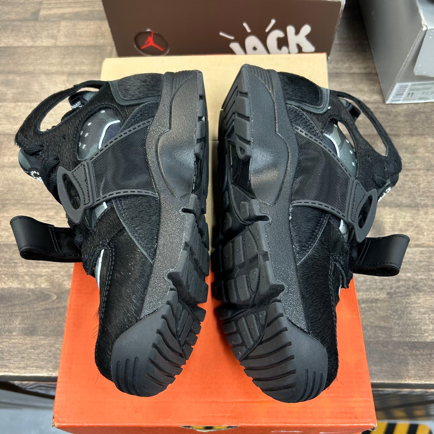 Corteiz Trainer Huarache (USED)