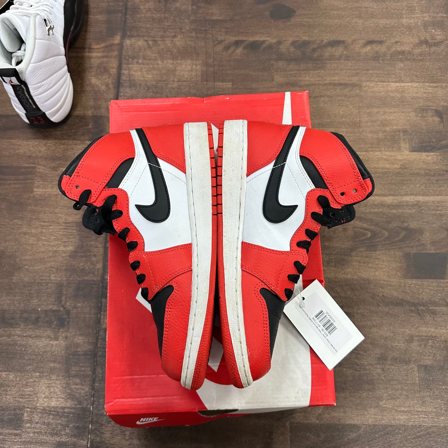 Rare Air Max Orange Jordan 1 Retro High (GS) (USED, Replacement Box)