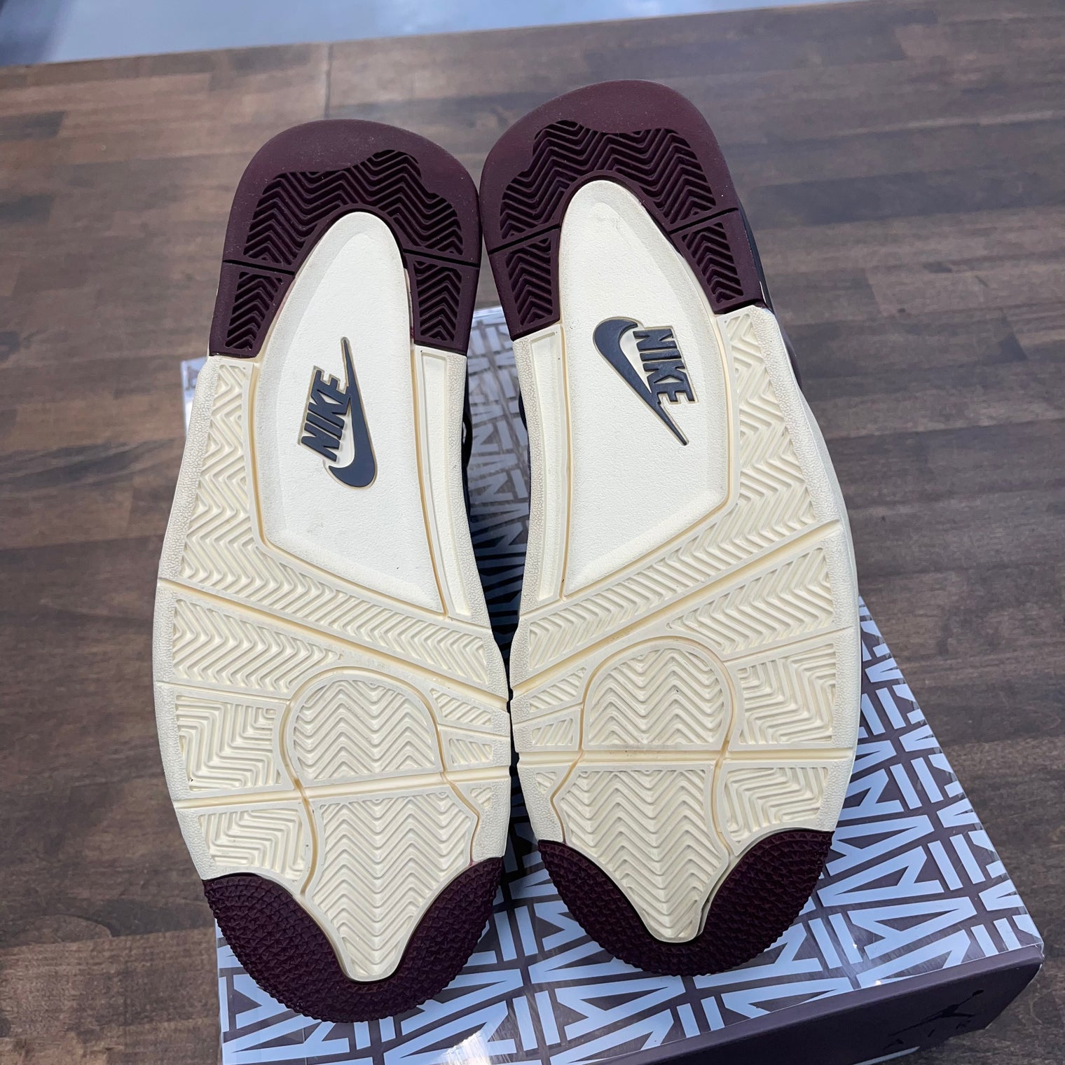 Violet Ore A Ma Maniere Jordan 4 (USED)