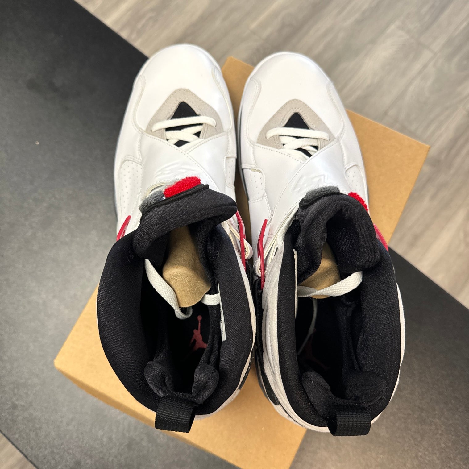 Jordan 8 Bugs Bunny 2013 (No Box)