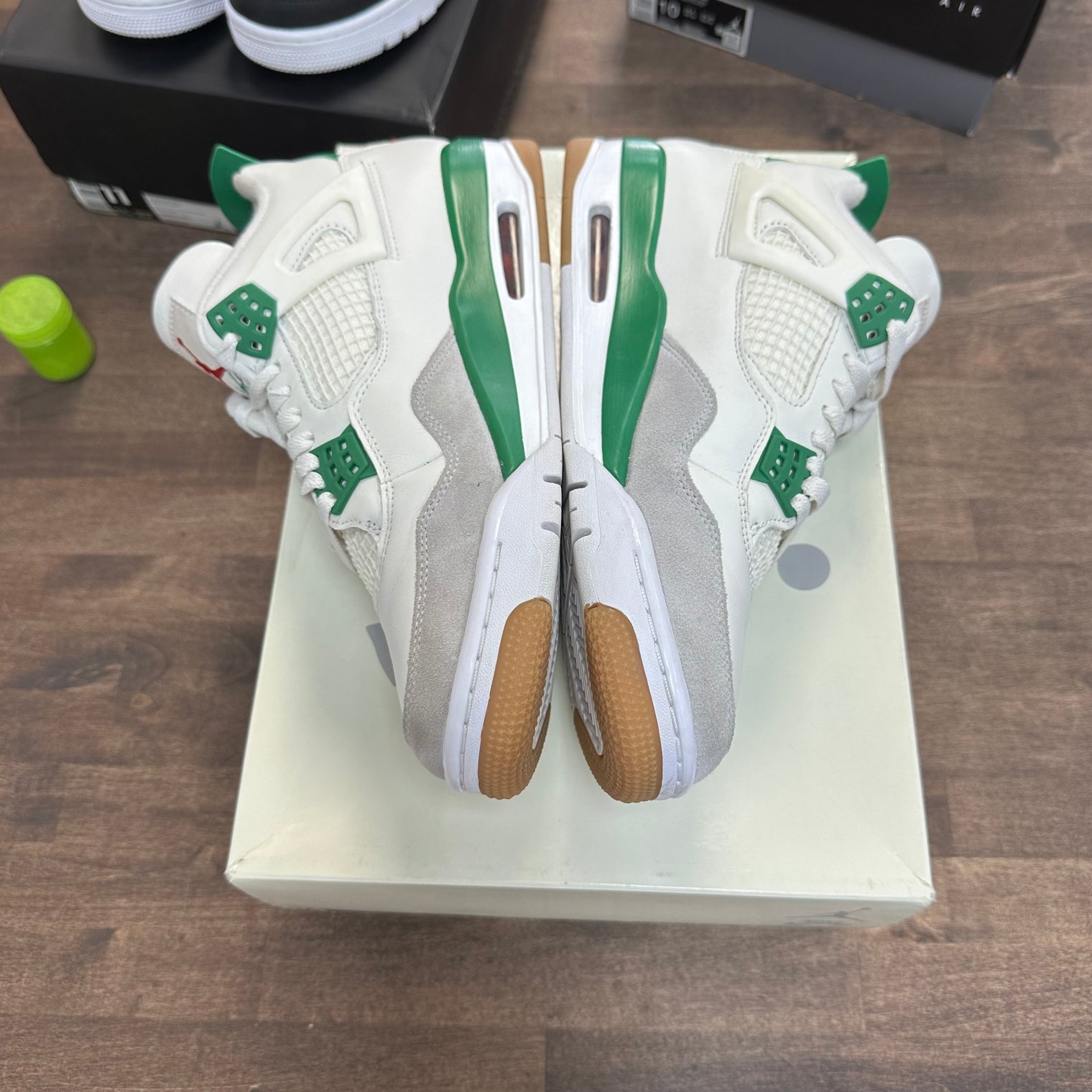 Pine Green SB Jordan 4 Retro (USED)