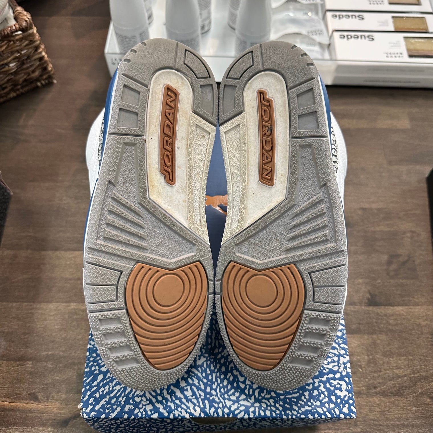 Wizard Jordan 3 Retro (USED)