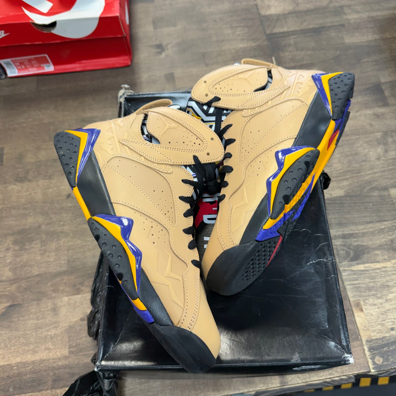 Vachetta Tan Jordan 7 Retro SE (USED)