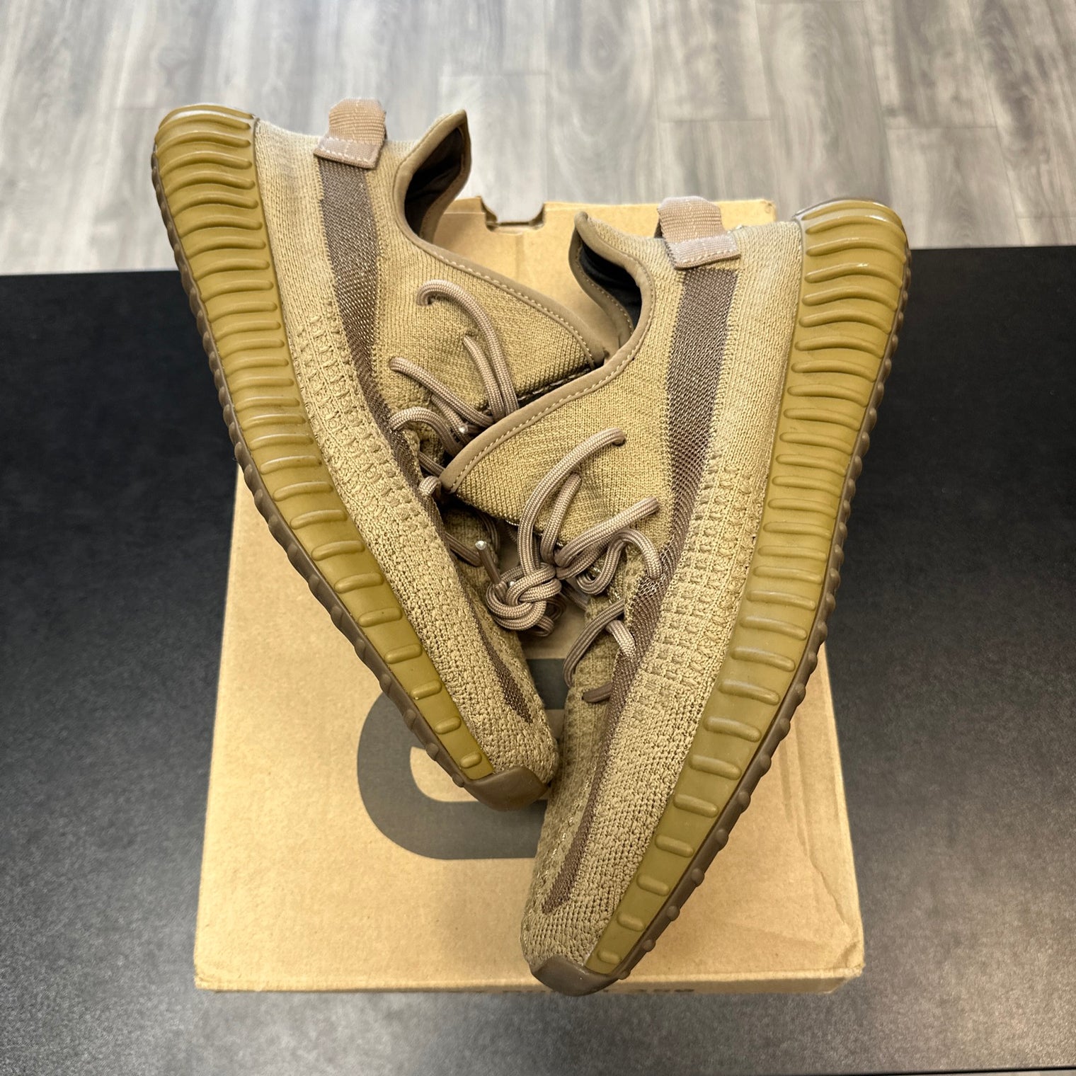 Earth Yeezy 350 (USED)