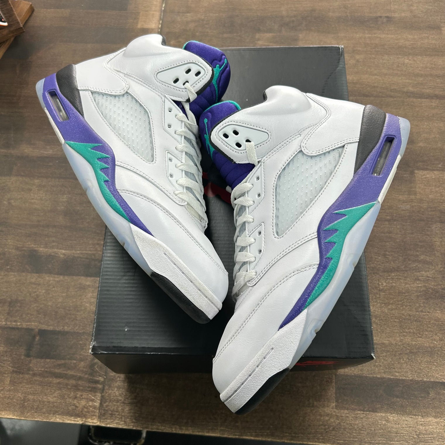 Grape Jordan 5 (2025) (USED)