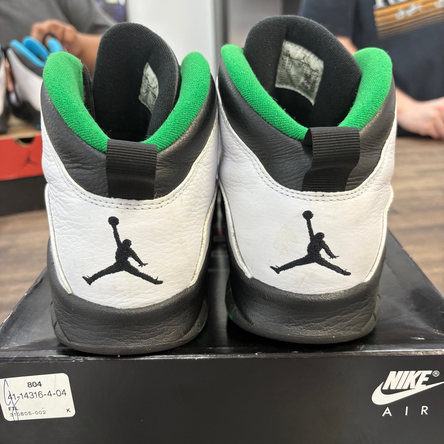 Seattle Jordan 10 Retro (USED)