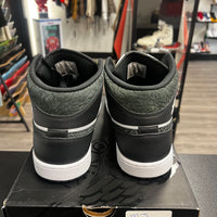 Panda Elephant Jordan 1 Mid SE (USED)