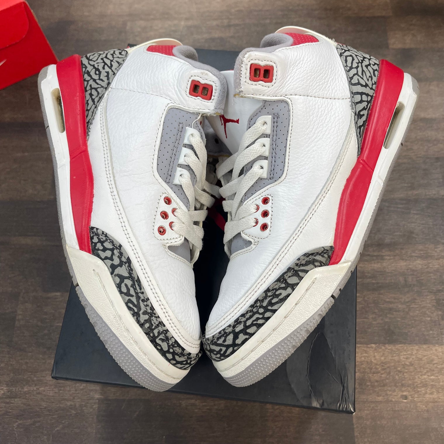 (GS) Fire Red Jordan 3 (USED)