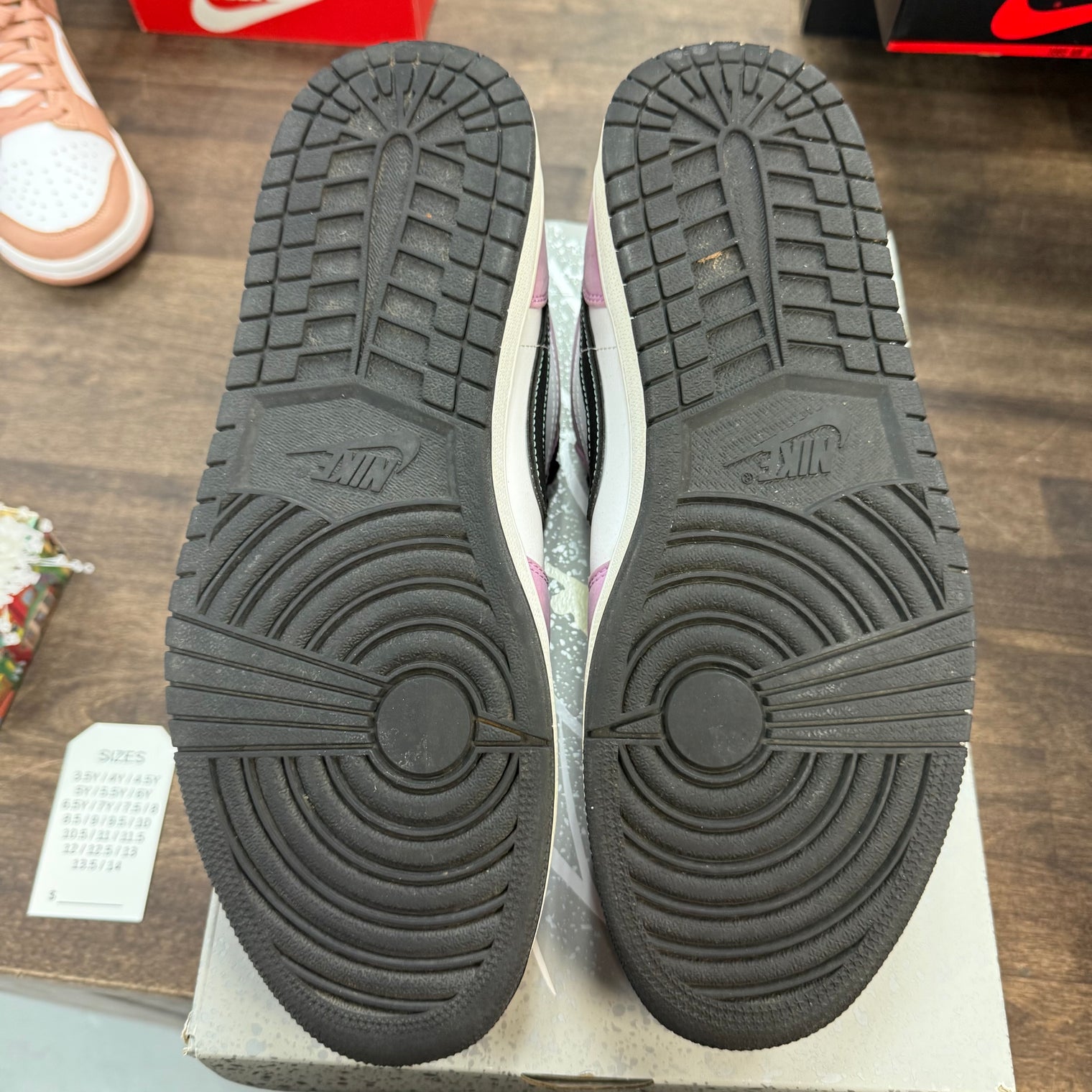 Violet Shock White Black Jordan 1 Low SE (USED, Replacement Box)