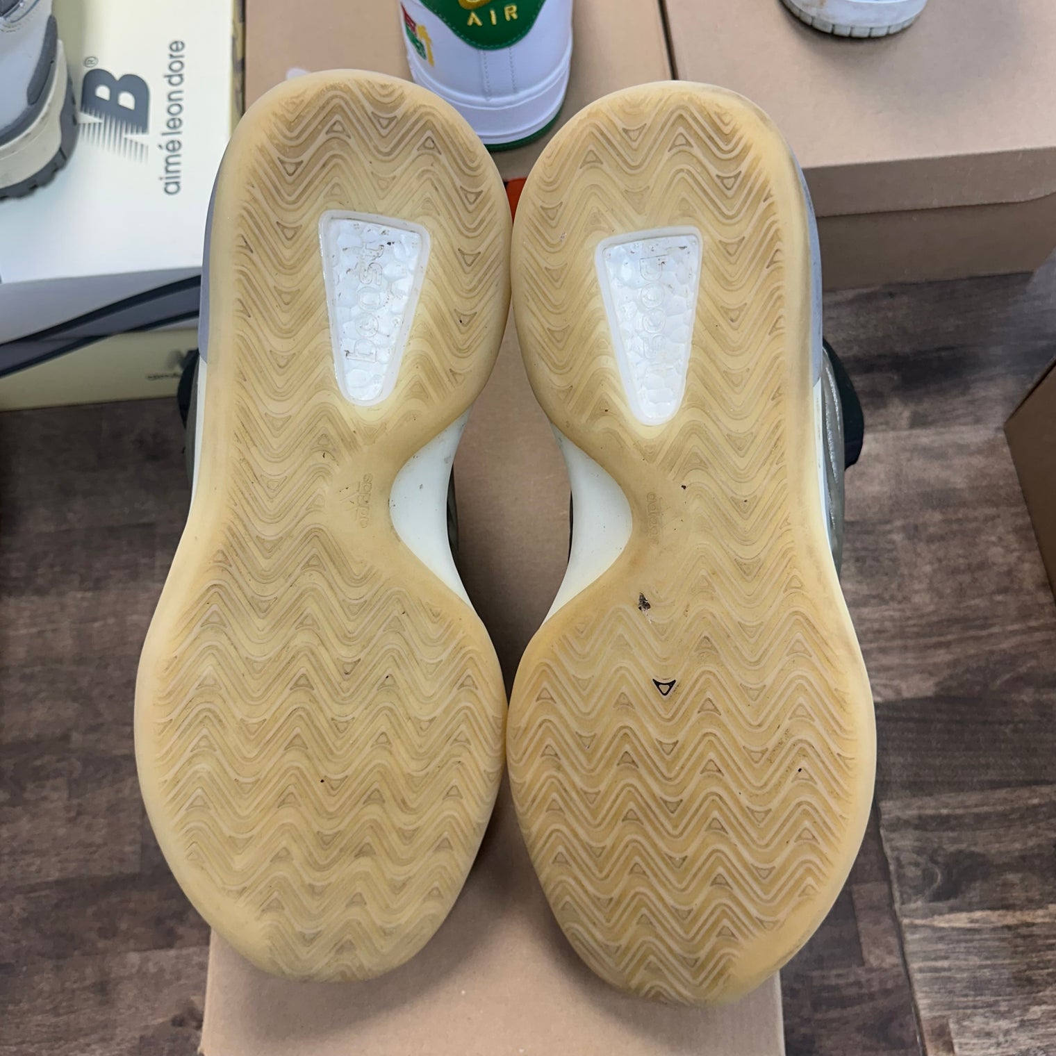 Barium adidas Yeezy QNTM (USED, No Box)