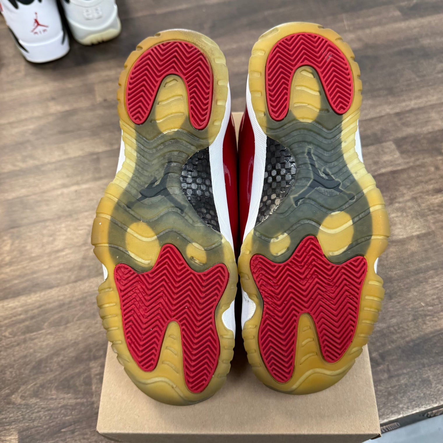 Win like 96 Jordan 11 (USED, No Box)