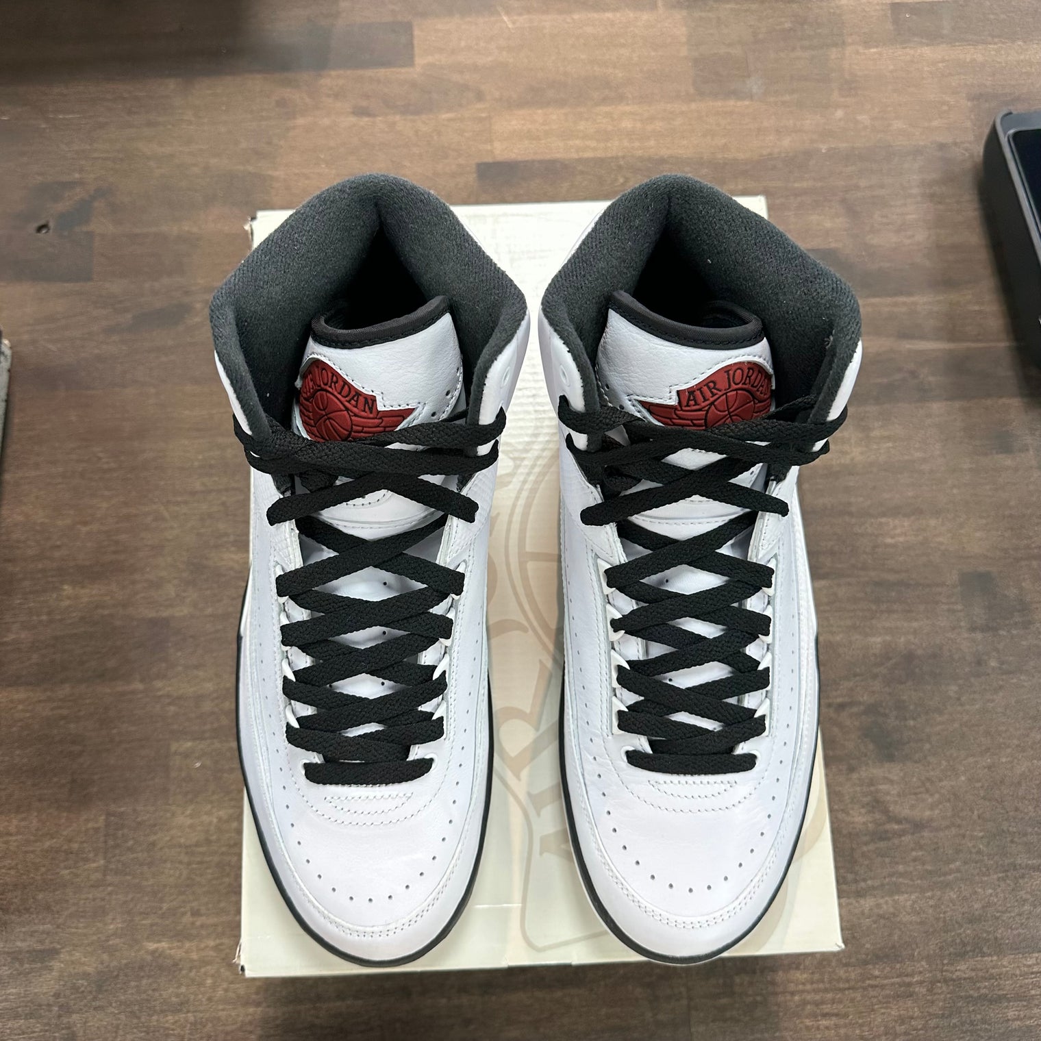Jordan 2 Retro OG Chicago (2022) (USED)