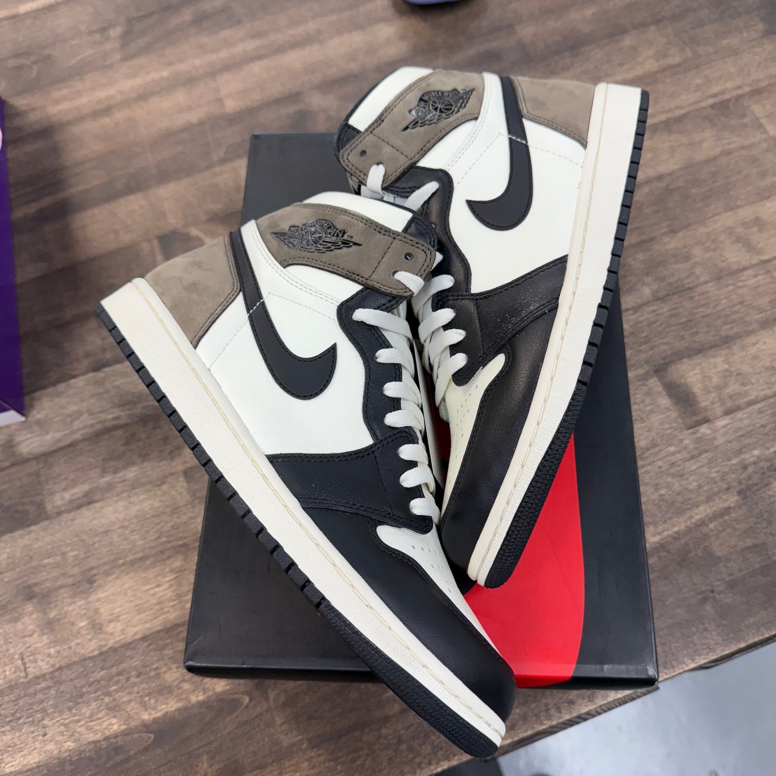 Mocha Jordan 1 High (USED)