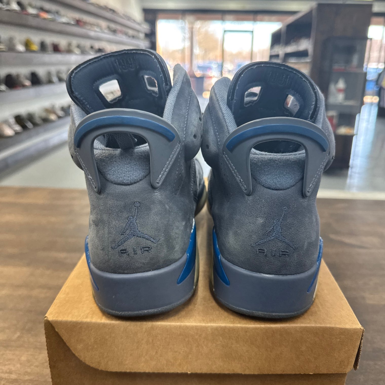 Diffused Blue Jordan 6 (USED,No Box)