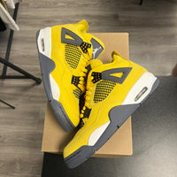 Lighting Jordan 4 Retro (USED, no box)