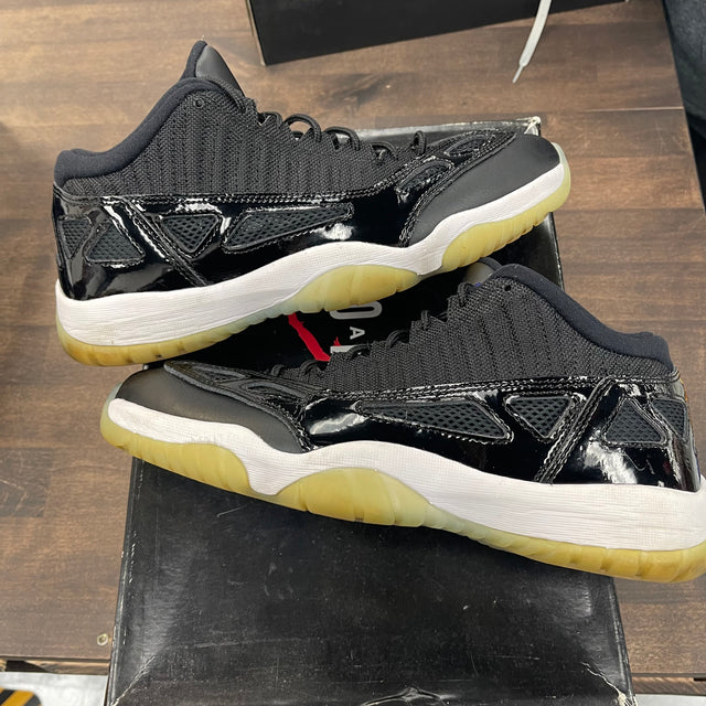 Space Jam Jordan 11 Low IE (USED)