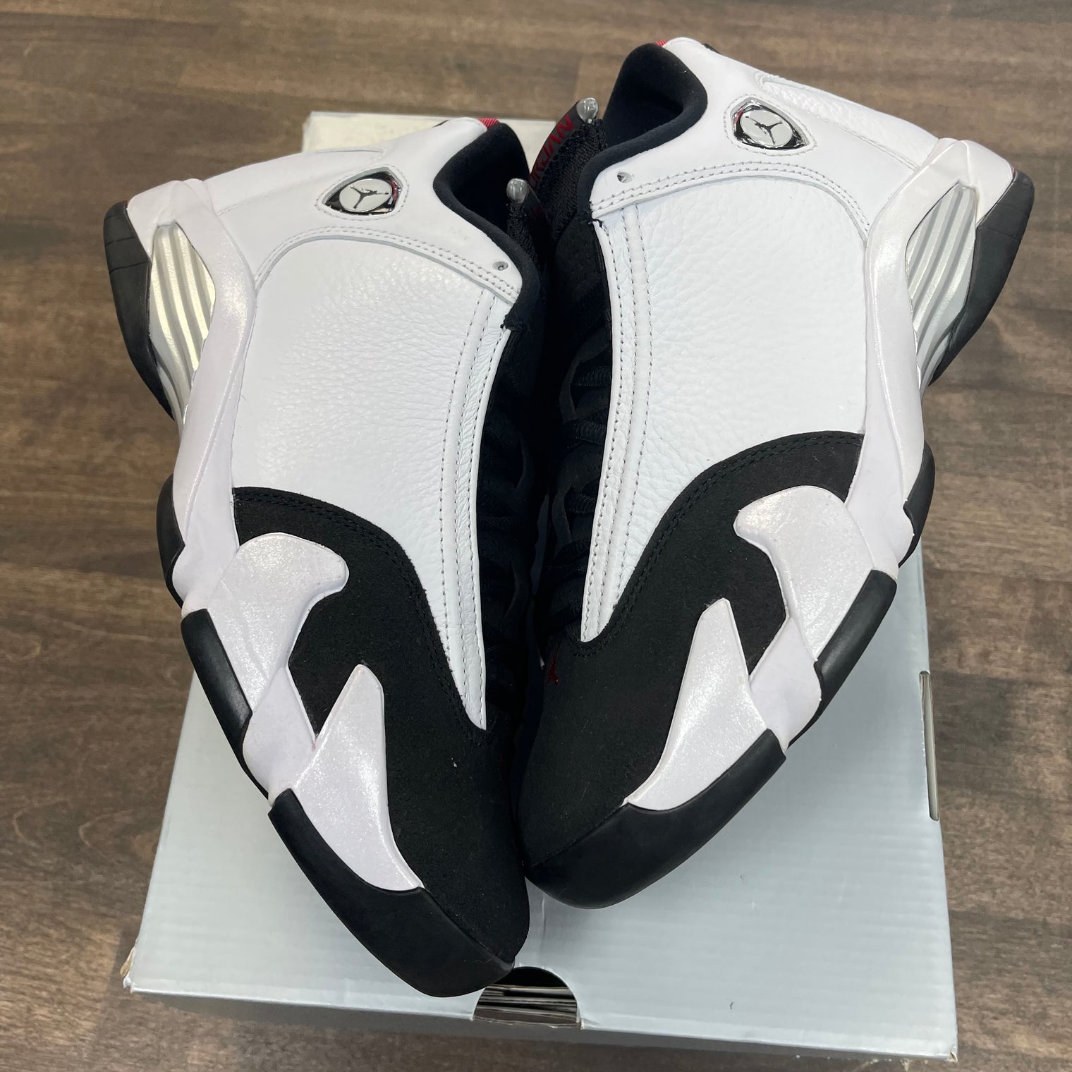 Black Toe Jordan 14 (USED)