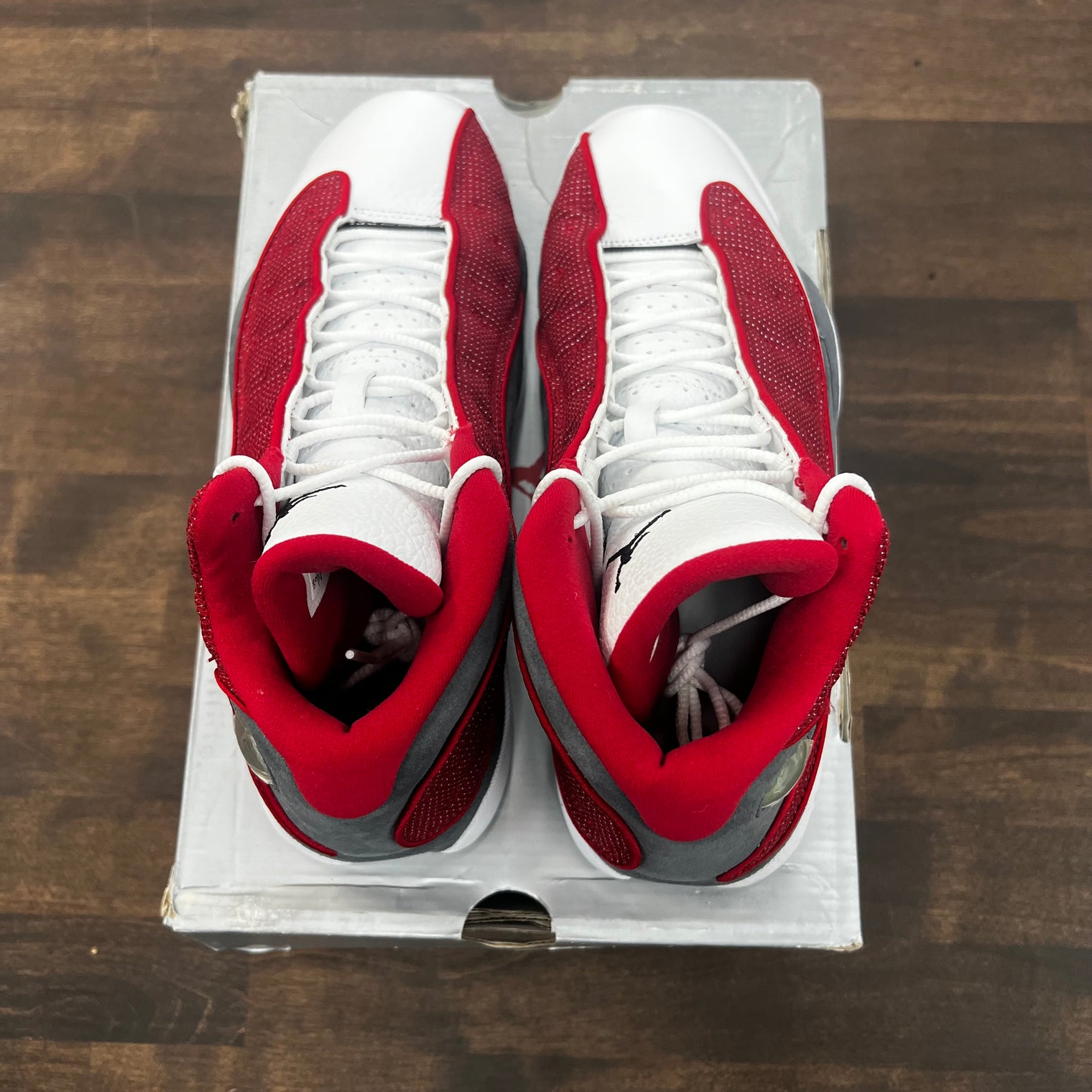 Red Flint Jordan 13 (USED)