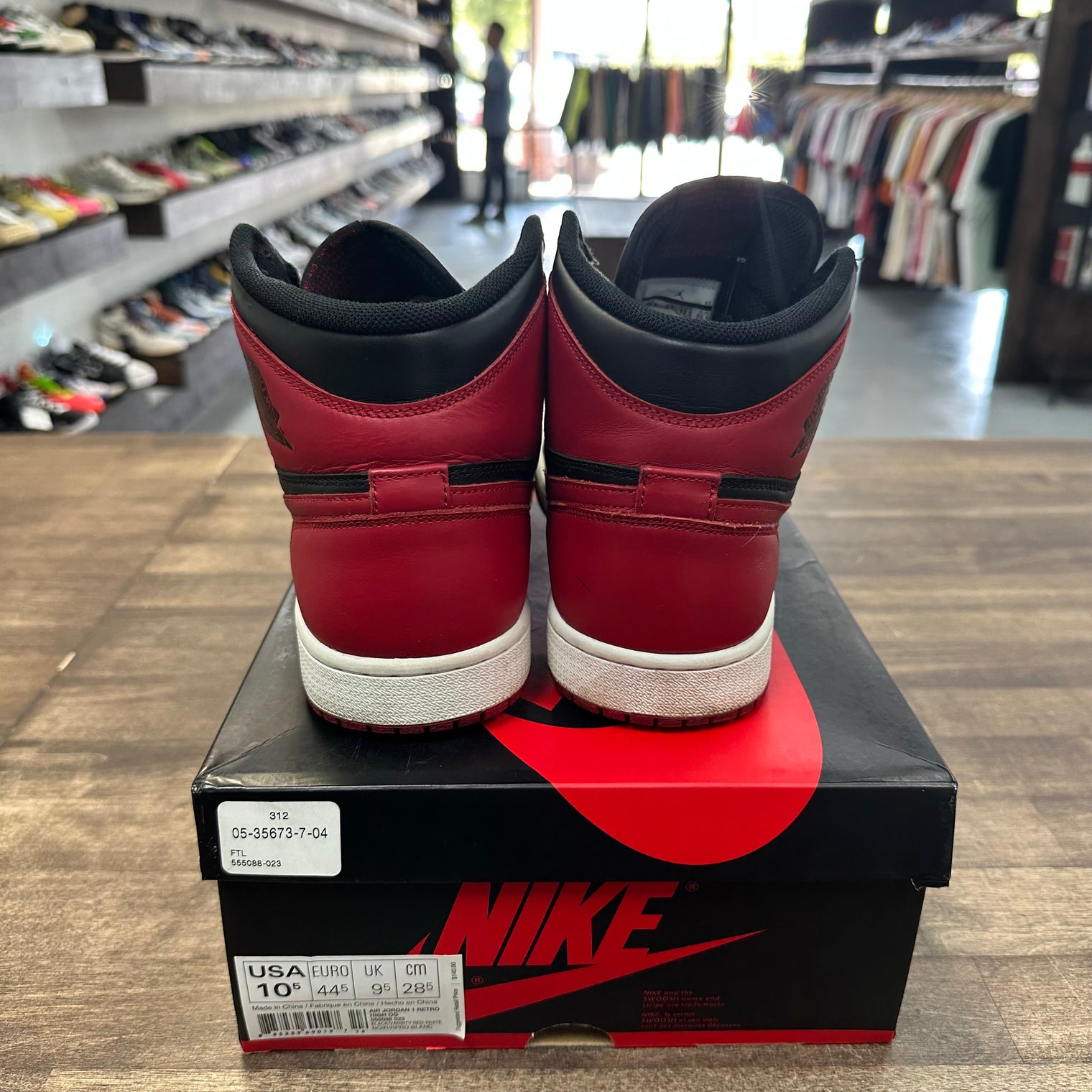 Bred Jordan 1 High 2013 (USED)
