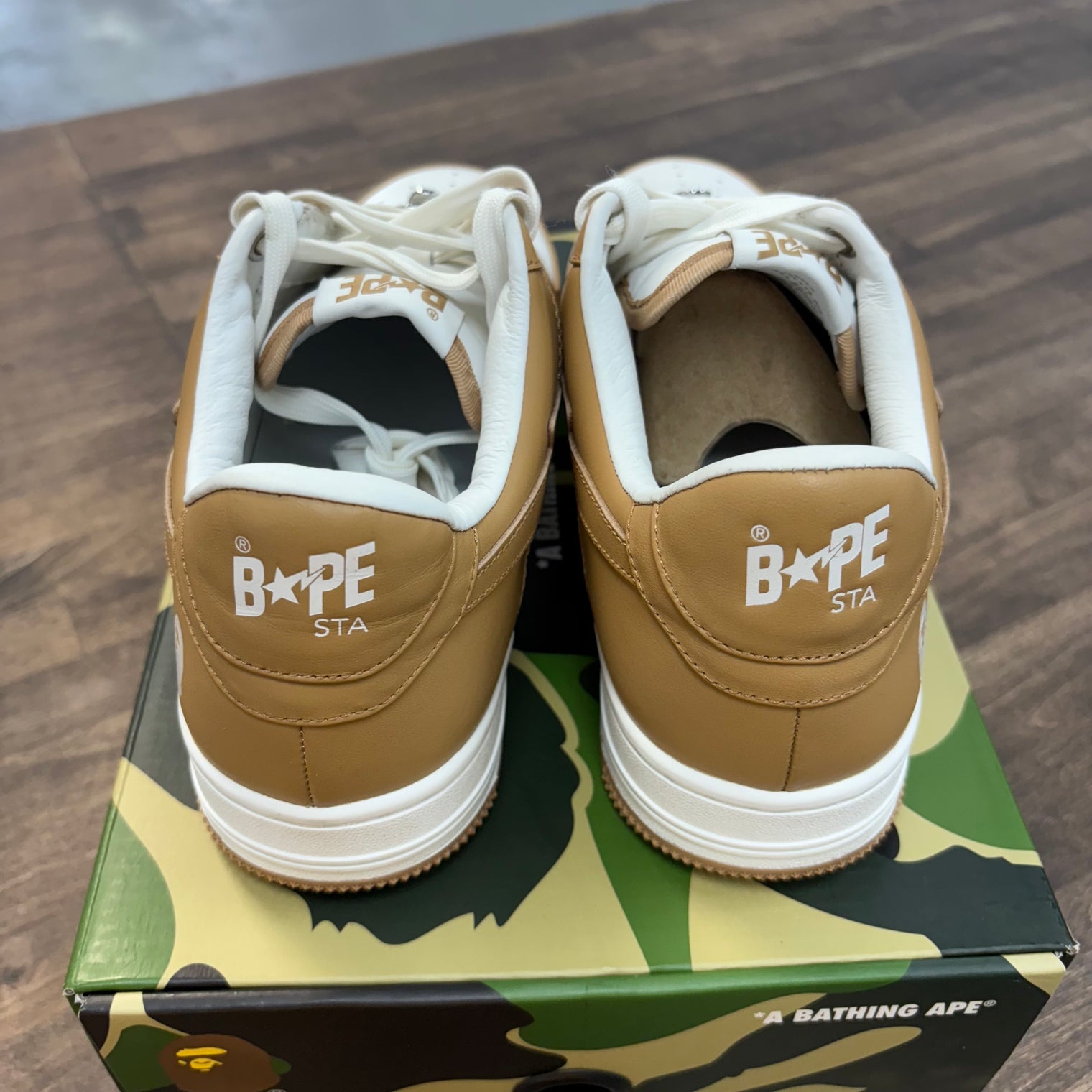 White Beige A Bathing Ape Bape Sta (USED)