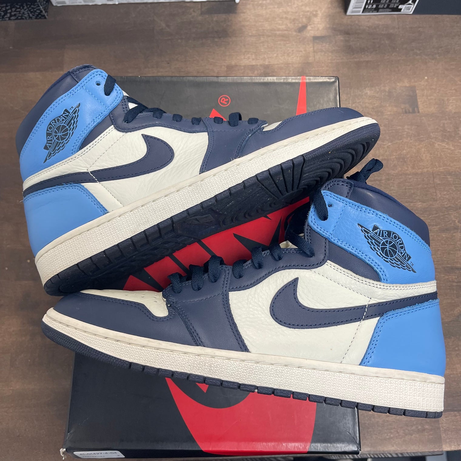 Obsidian Jordan 1 High (USED)