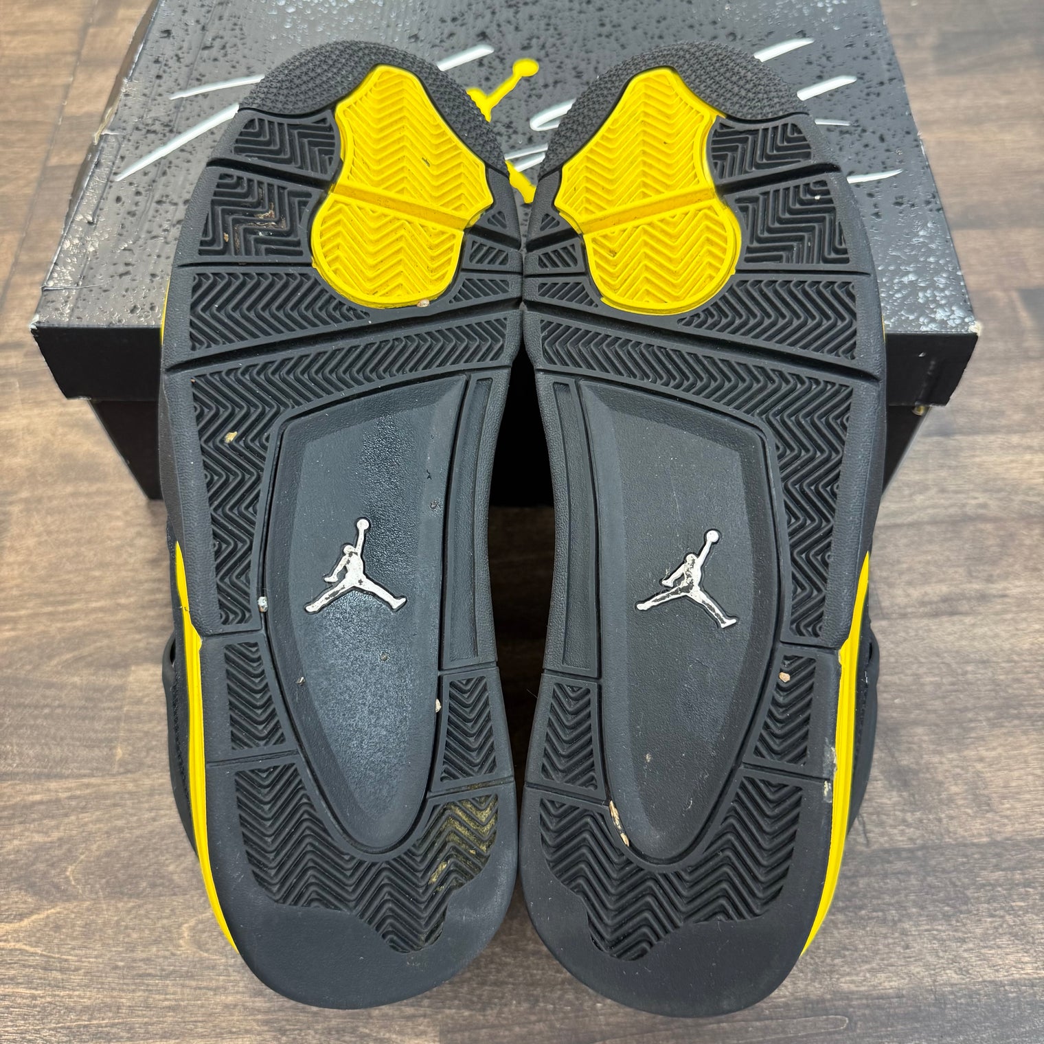Yellow Thunder Jordan 4 Retro (USED)
