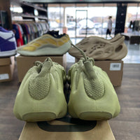 Resin adidas Yeezy 450 (USED)