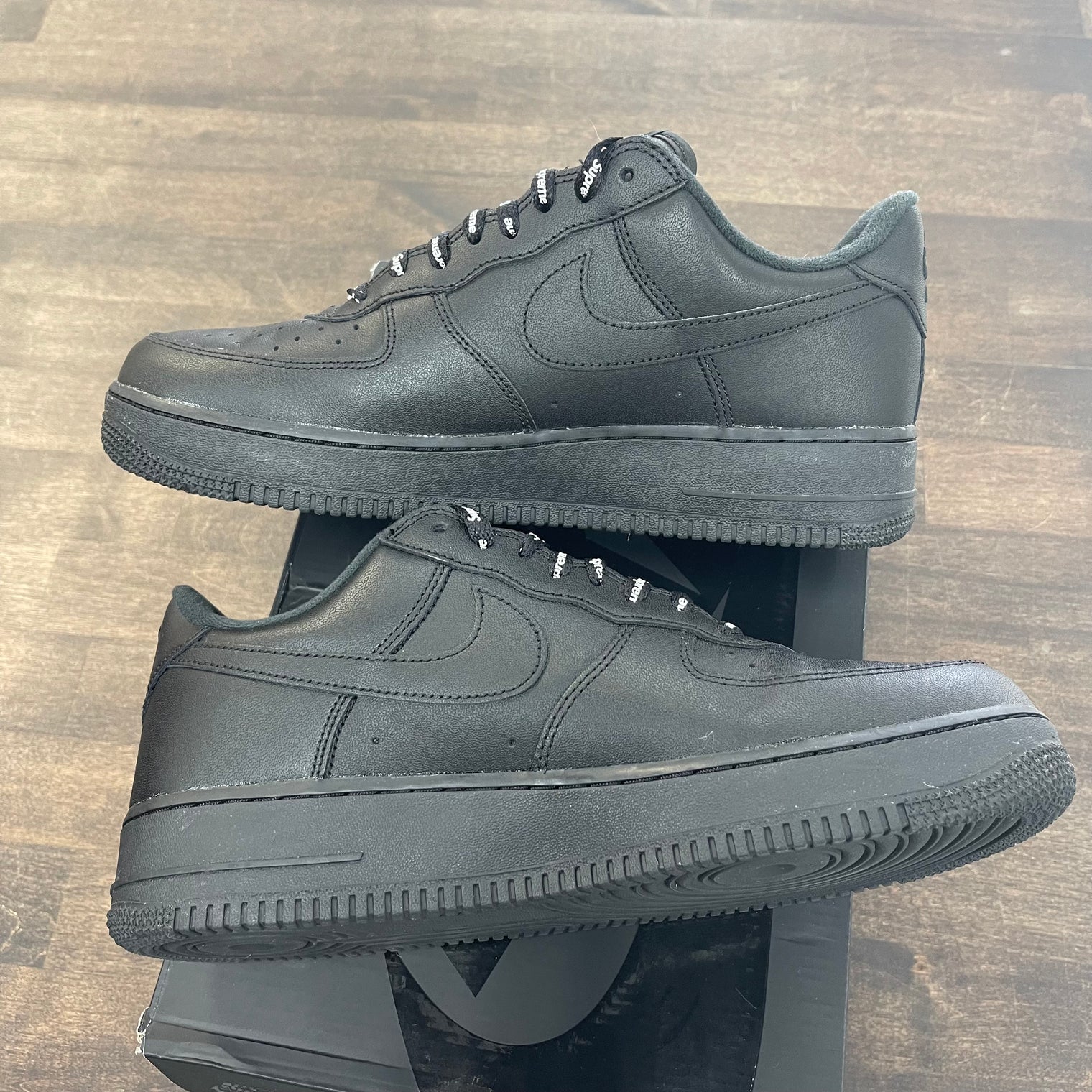 Black Supreme Nike Air Force 1 (USED)