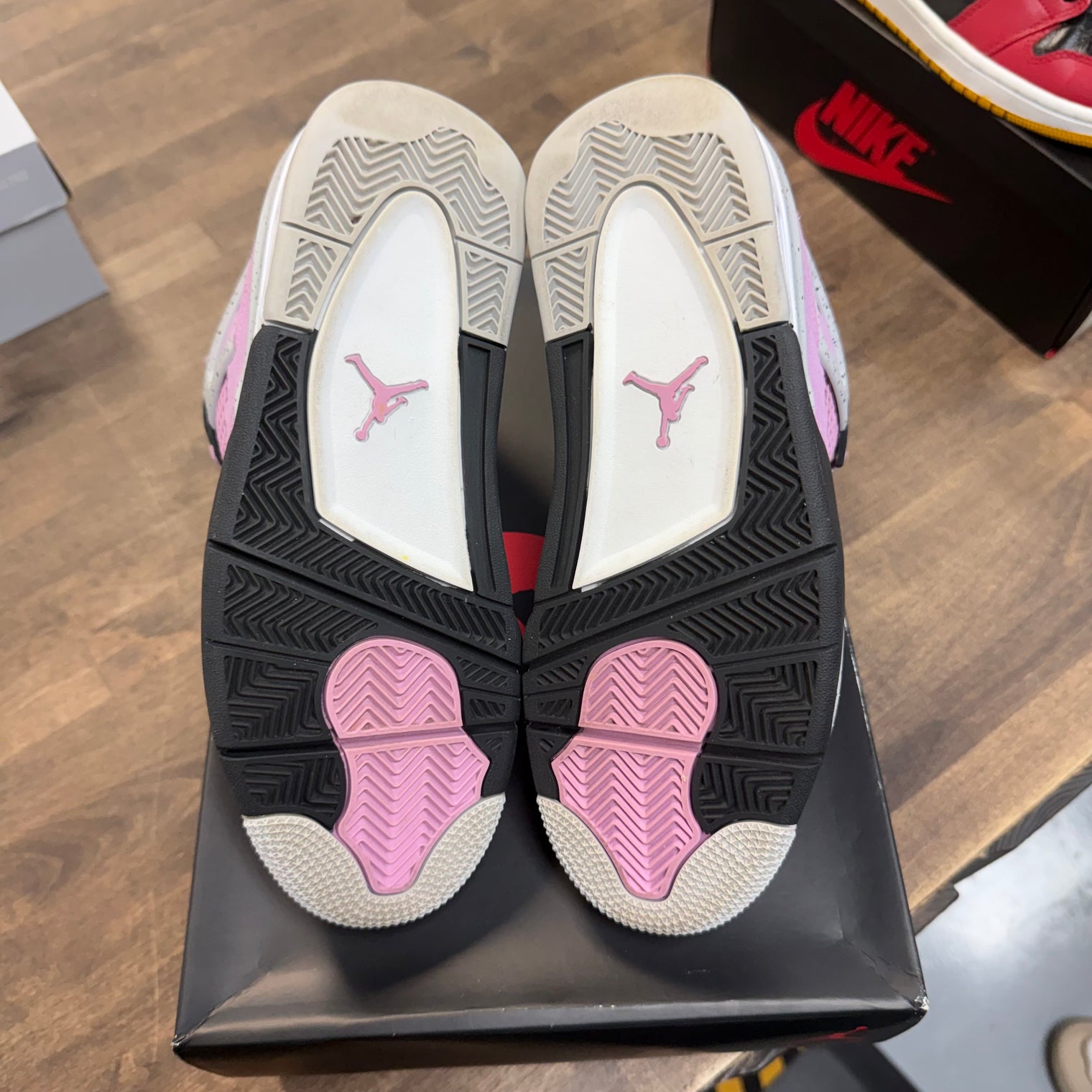 Orchid Jordan 4 Retro (W) (USED)