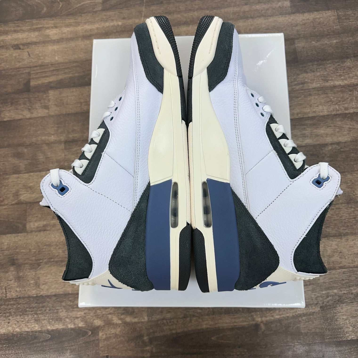 Diffused Blue A Ma Maniere Jordan 3 (USED)
