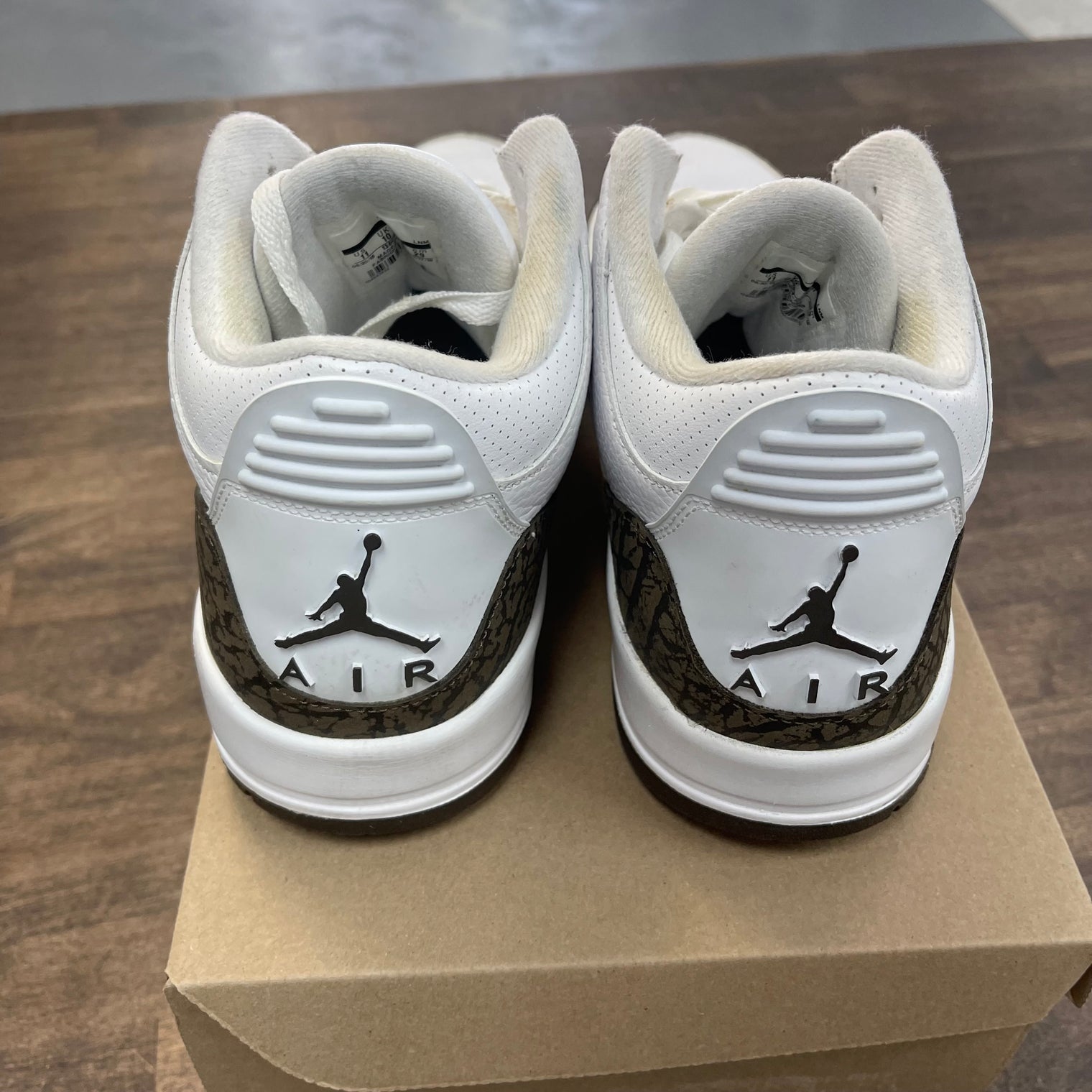 Mocha Jordan 3 (USED,No Box)