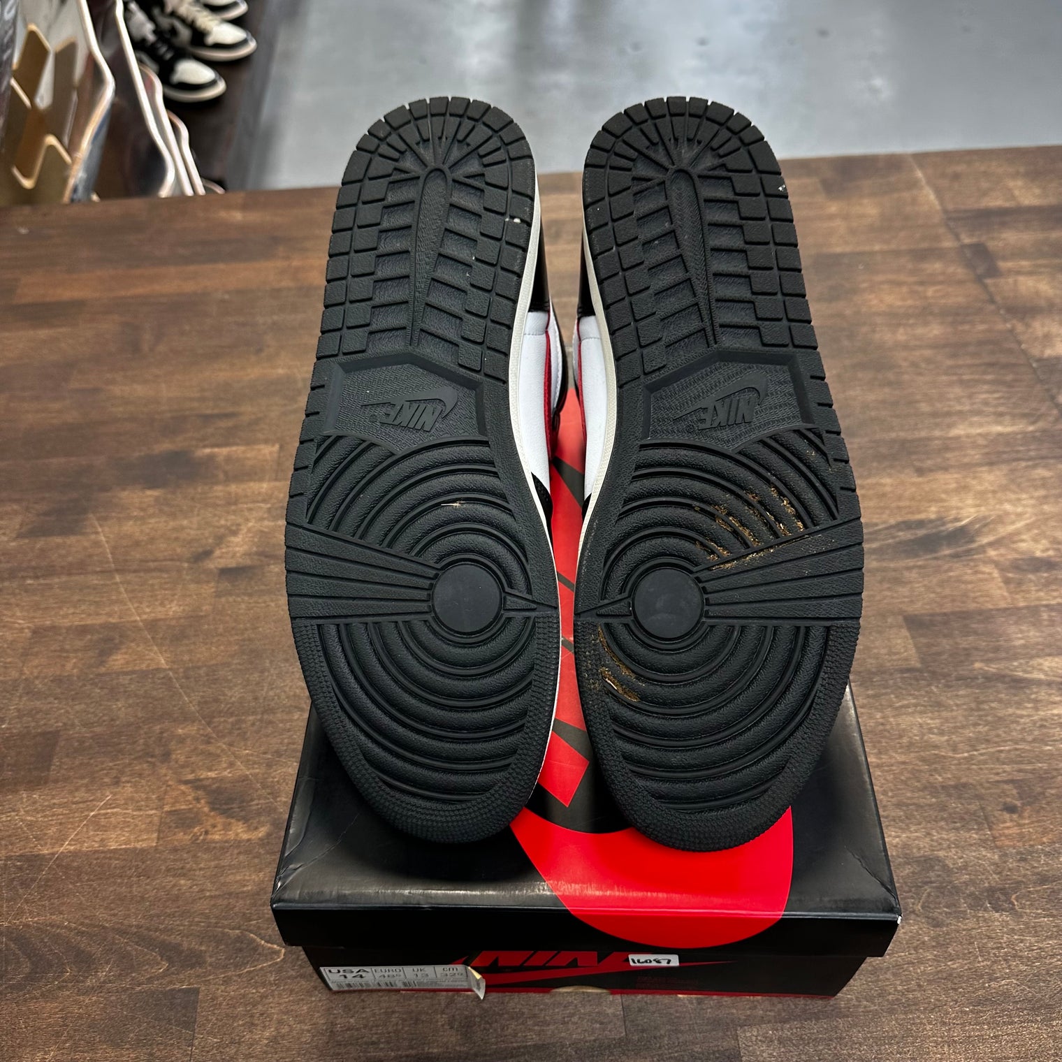 Gym Red Black Jordan 1 High (USED)